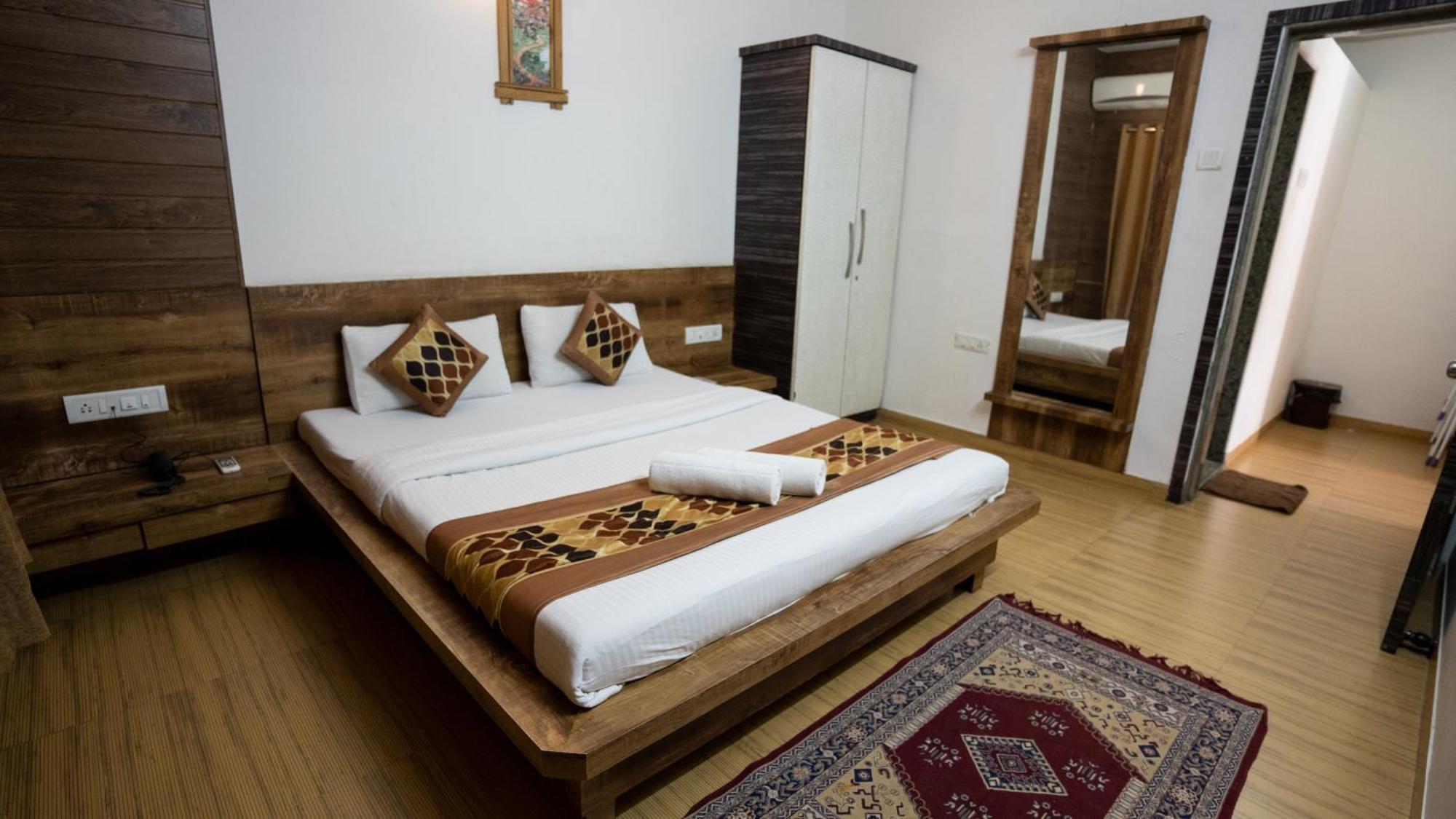 Ruturaj Inn Alibág Kültér fotó